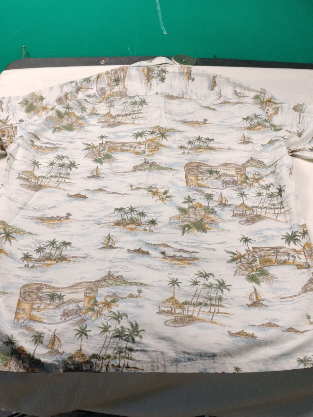 Pierre Cardin White Floral Tropical Print Shirt Size Medium #33 - Picture 8 of 11